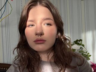 naked camgirl masturbating with dildo RolandaMontejo