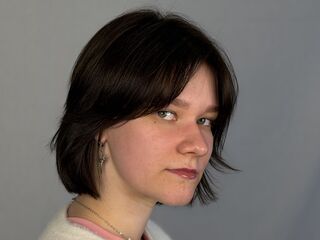 chat live cam ShiraTorstrick