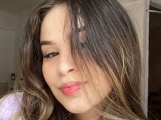 beautiful camgirl SofiWhitee