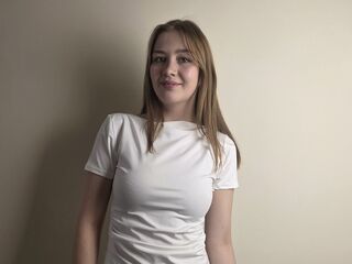 camgirl masturbating with vibrator TeresiaCaspi