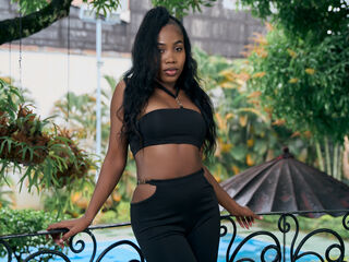 mastubating web cam girl CarlieLyn