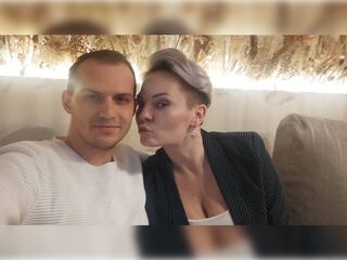 camcouple masturbating with sex toy MarkandCandice