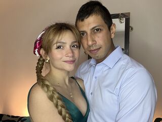 adult couple cam live SiellaAndKosta