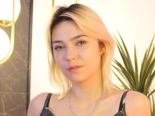 free live chatroom AlysiaBennet