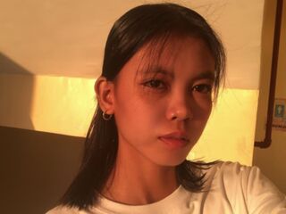 naughty cam girl fingering shaved pussy AnnahGrace