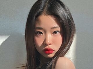 camgirl playing with sextoy AomiAi