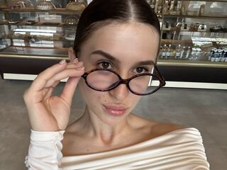 cam slut video chat AriaMonro