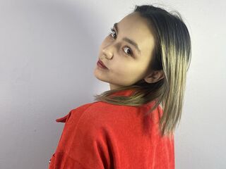 cam girl fingering BellaWaves