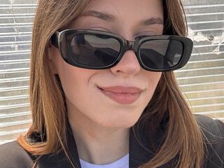 fingering webcam girl BonnieWalton