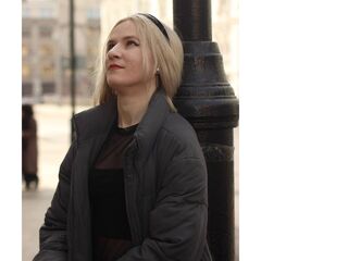 naughty cam bitch CarinGoodwin