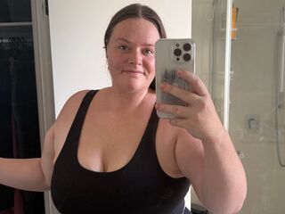 topless girl Carinabro