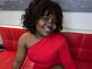 fingering camgirl picture CarmenDubois