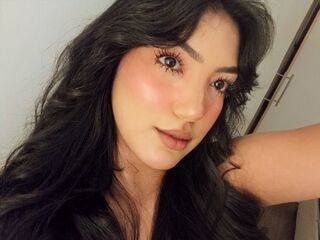 naughty camgirl masturbating with vibrator CelestinBennett