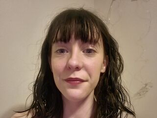 girl chat room CharlotteAnne