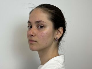 beautiful webcamgirl ChrisYurchak