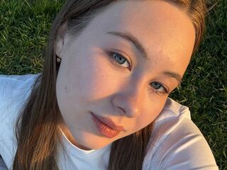 naked girl with webcam masturbating with vibrator CindyGrzesik