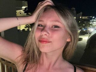 free live sexcam CleoraEflin