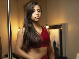 camgirl masturbating with dildo CloheBell