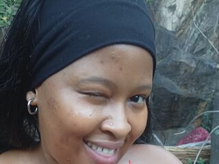 kinky webcam model DoraPhillips