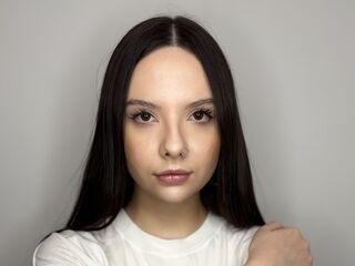 nude cam girl photo EmikoTriana