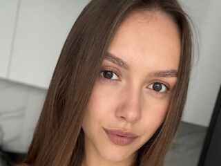 camslut showing tits GeralynSchuck