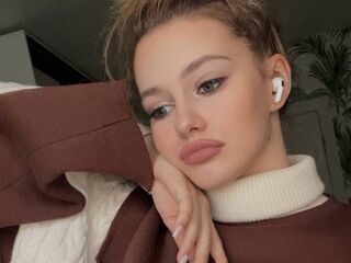 beautiful webcamgirl HildGeorge