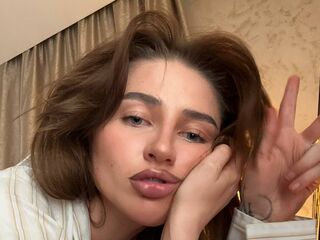 free liveshow HippieChristie