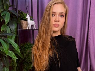 free video chat room JuliMiu