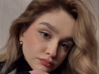 naked webcamgirl KileyRipple