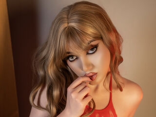 camgirl playing with dildo KristalBluee