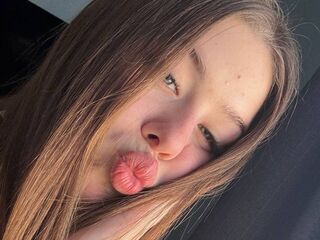 naked girl with live cam masturbating KristiGroun