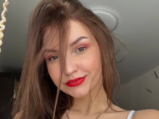 naked cam girl masturbating with sextoy LasandraVanlier