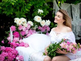 naughty camgirl LeaNicole