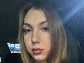 camwhore fingering pussy LeannHonnerlaw
