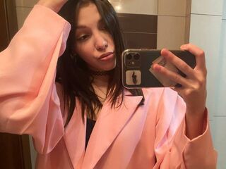 camslut fingering pussy LucileVerlin