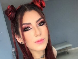 cam girl showing tits LucyLunas