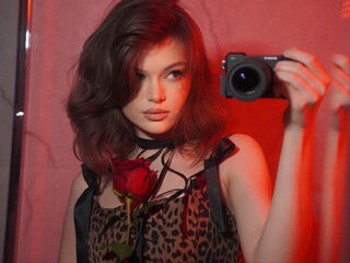 cam girl masturbating with sextoy LunaBruna