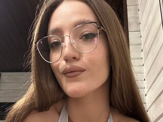camgirl showing pussy MaryannLiquori