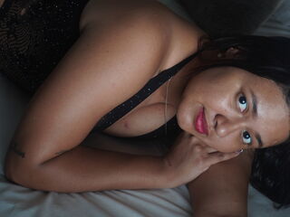 live chat MilaWhitmore