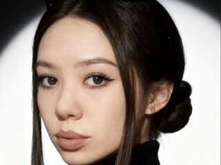 adult live cam NeomiMesker