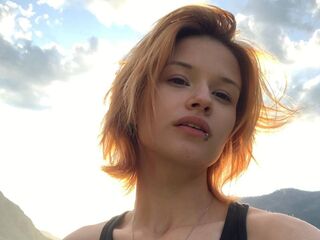 chat with cam NishaRayo