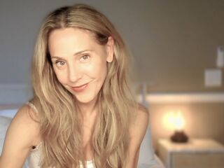 camgirl fingering bald pussy OpheliaHardin