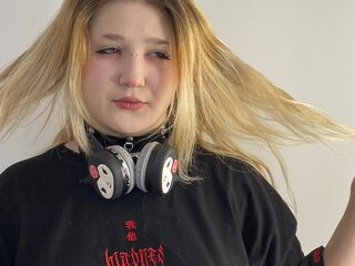 cam slut picture PilarVanhee