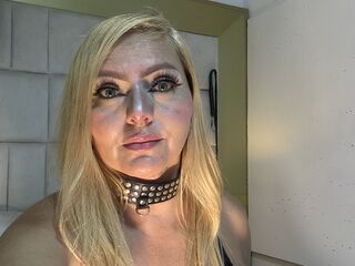 live chatroom RoxaneGrace