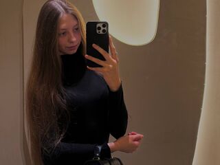 webcam pic RoxanneSpector