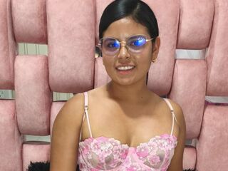 cam babe SalomeHarman