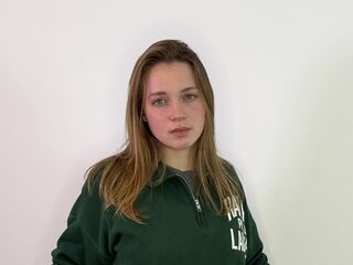 camgirl masturbating with dildo TempleLeis