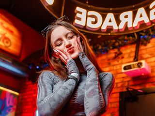 kinky cam XeniaUsher