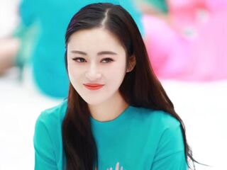 cam sex show YolandaYang