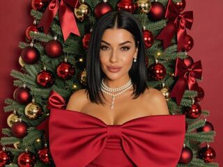 camslut fingering shaved pussy YvonneEverle